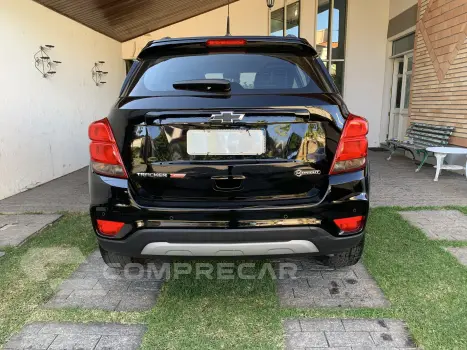 TRACKER 1.4 16V Turbo Midnight
