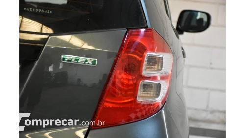 FIT - 1.4 LX 16V 4P MANUAL
