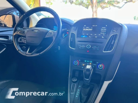 FOCUS 2.0 SE Fastback 16V