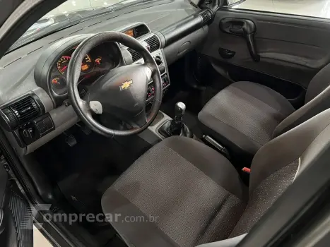 CLASSIC 1.0 MPFI ADVANTAGE 8V FLEX 4P MANUAL