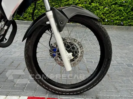 XRE 300 ABS