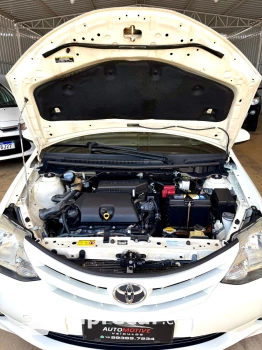 Etios Hatch XS 1.5