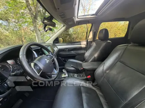OUTLANDER 2.0 PHEV 16V HÍBRIDO 4P AUTOMÁTICO