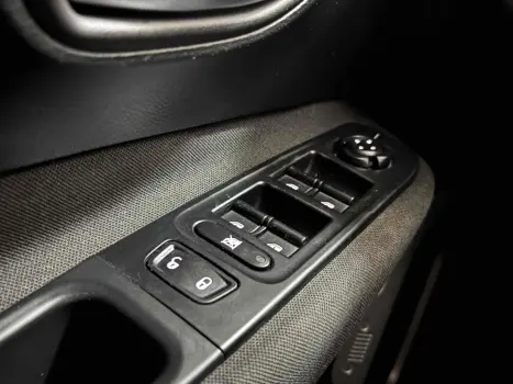 RENEGADE 1.8 16V FLEX SPORT 4P AUTOMÁTICO