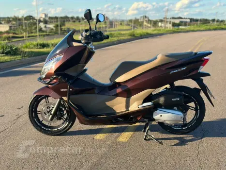 PCX 150 DLX