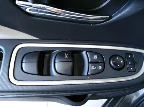 VERSA 1.6 16V FLEX EXCLUSIVE XTRONIC