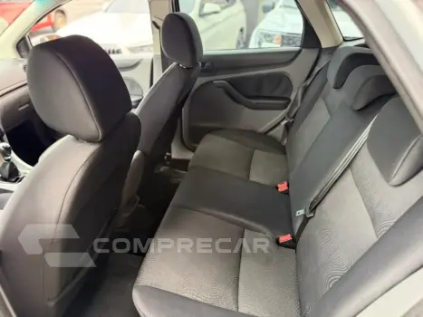 FOCUS 1.6 GLX 8V FLEX 4P MANUAL