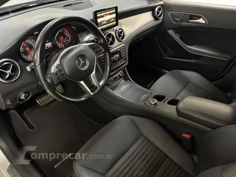 GLA 250 2.0 16V TURBO GASOLINA SPORT 4P AUTOMÁTICO
