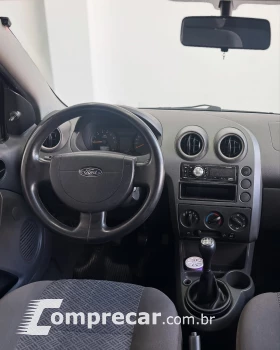 FIESTA 1.6 MPI Class Sedan 8V