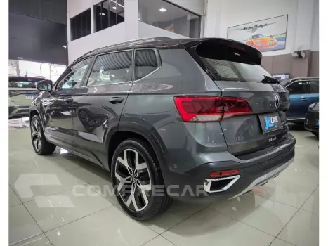 TAOS 1.4 250 TSI TOTAL FLEX HIGHLINE AUTOMÁTICO