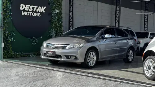 Honda Civic Sedan LXS 1.8/1.8 Flex 16V Mec. 4p 5 portas
