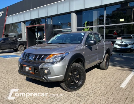 Mitsubishi L200 TRITON 2.4 16V Turbo Outdoor GLS CD 4X4 4 portas