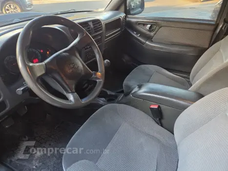 S10 2.4 MPFI ADVANTAGE 4X2 CD 8V FLEX 4P MANUAL