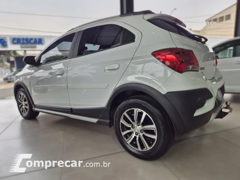 ONIX 1.4 MPFI ACTIV 8V FLEX 4P AUTOMÁTICO