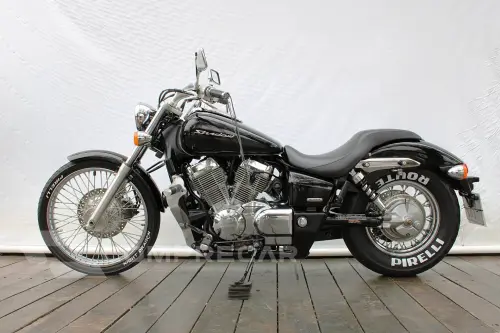 HONDA SHADOW 750