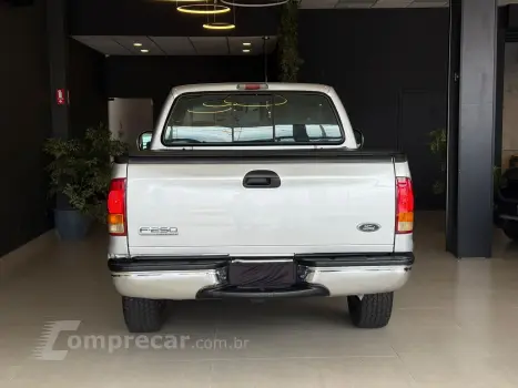 F-250 3.9 XLT 4X2 CS