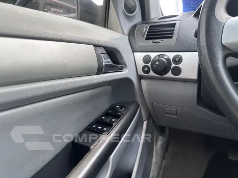 VECTRA 2.0 MPFI ELEGANCE 8V FLEX 4P AUTOMÁTICO