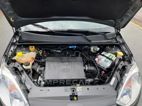 FIESTA 1.6 MPI Class Hatch 8V