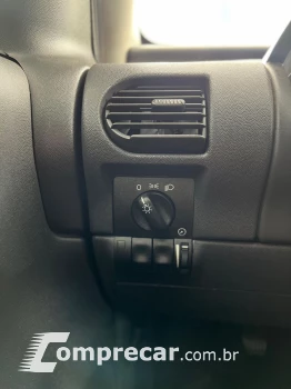 CORSA 1.4 MPFI Premium Sedan 8V