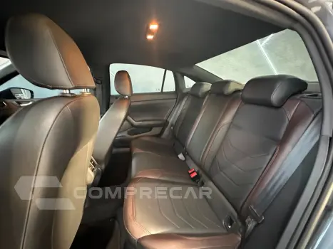 VIRTUS Highline 200 TSI 1.0 Flex 12V Aut