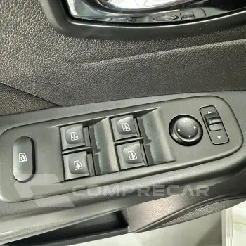 CAPTUR Life 1.6 16V Flex 5p Aut.