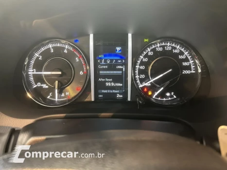 HILUX SW4 2.8 D-4D TURBO DIAMOND 7L 4X4 AUTOMÁTICO