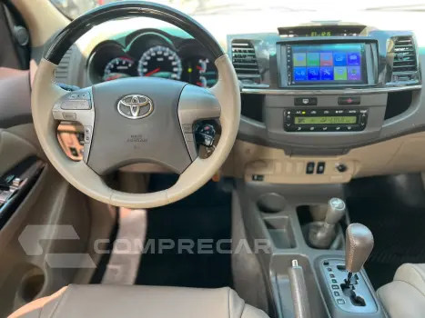 HILUX SW4 3.0 SRV 4X4 7 Lugares 16V Turbo Intercooler
