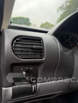 CORSA 1.8 MPFI Sedan 8V
