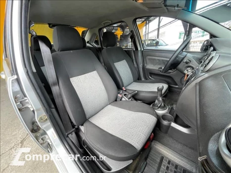 FIESTA 1.6 SE Sedan 16V