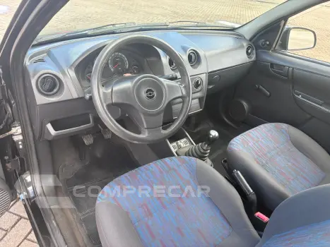 CELTA 1.0 MPFI Life 8V
