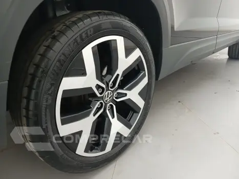 TAOS 1.4 250 TSI TOTAL FLEX HIGHLINE AUTOMÁTICO