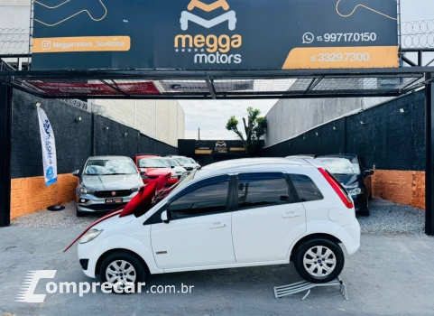 FIESTA 1.6 MPI Class Hatch 8V