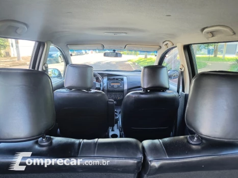 LIVINA 1.6 S X-gear 16V