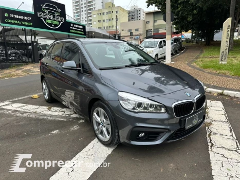 BMW 220i Tourer Active Flex 2.0 TB Aut. 4 portas