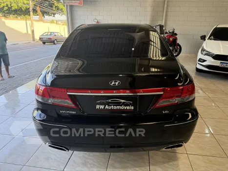 AZERA 3.3 MPFI GLS Sedan V6 24V