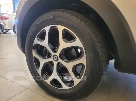 CAPTUR Intense 2.0 16V Flex 5p Aut.