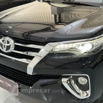 Hilux SW4 SRX 4x4 2.8 TDI 16V Dies. Aut.