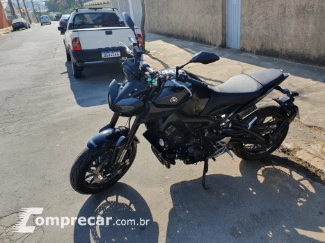 Mt 09 Abs
