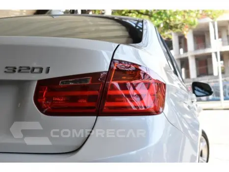 320i - 2.0 16V TURBO ACTIVE 4P AUTOMÁTICO