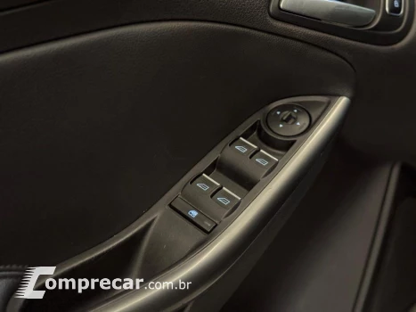 Focus 2.0 Se Plus Sedan 16V Flex 4P Powershift