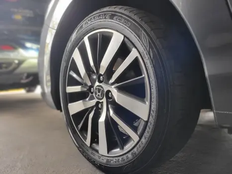 CITY Hatchback Touring 1.5 Flex 16V Aut