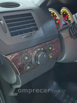 VECTRA 2.4 MPFI Elite 16V