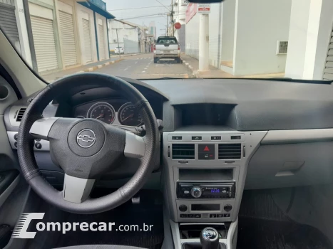 VECTRA 2.0 MPFI Elegance 8V 140cv