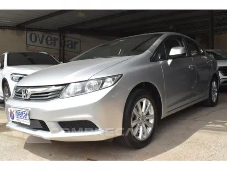 HONDA CIVIC - 1.8 LXS 16V 4P MANUAL 4 portas