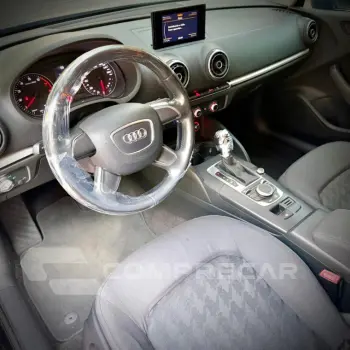 A1 1.4 TFSI Attraction 16V