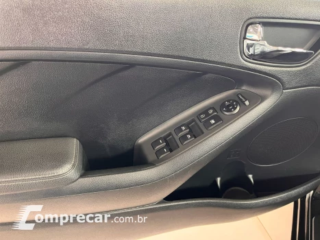 Cerato Sedan 1.6 16V 4P SX AUTOMÁTICO