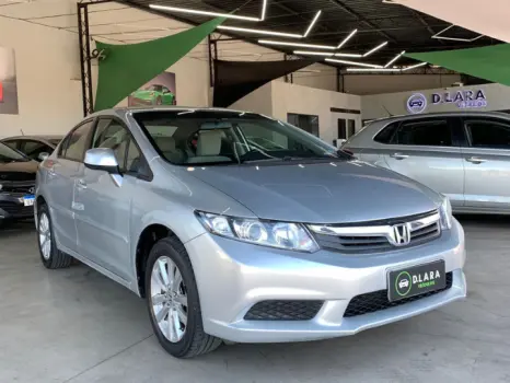 Honda CIVIC 1.8 LXL 16V 4 portas