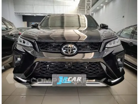 HILUX SW4 2.8 D-4D TURBO DIESEL DIAMOND 7L 4X4 AUTOMÁTICO