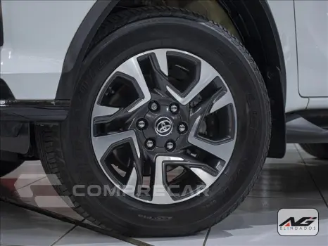 HILUX SW4 2.8 D-4d Turbo SRX Platinum 7L 4X4