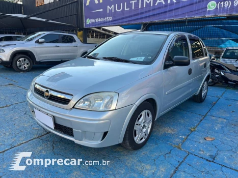 CHEVROLET Corsa 4 portas